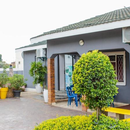 Motseleng Guest House Palapye Exterior photo