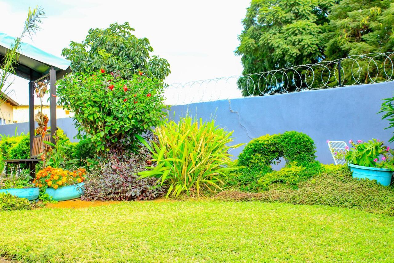 Motseleng Guest House Palapye Exterior photo